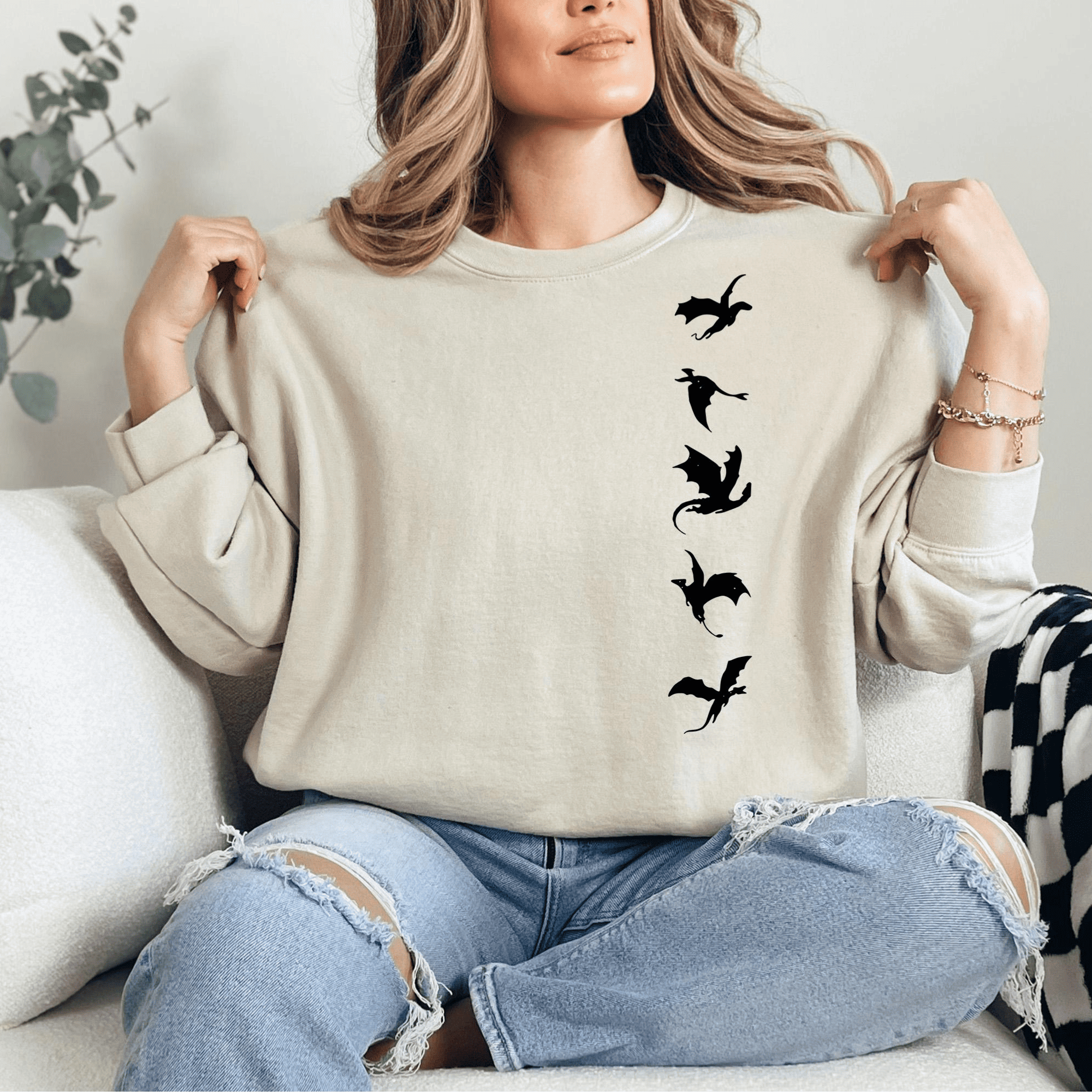 Fourth Wing Dragon Rider Sweatshirt Hoodie Violet Sorrengail Hoodie Basgiath Sweatshirts